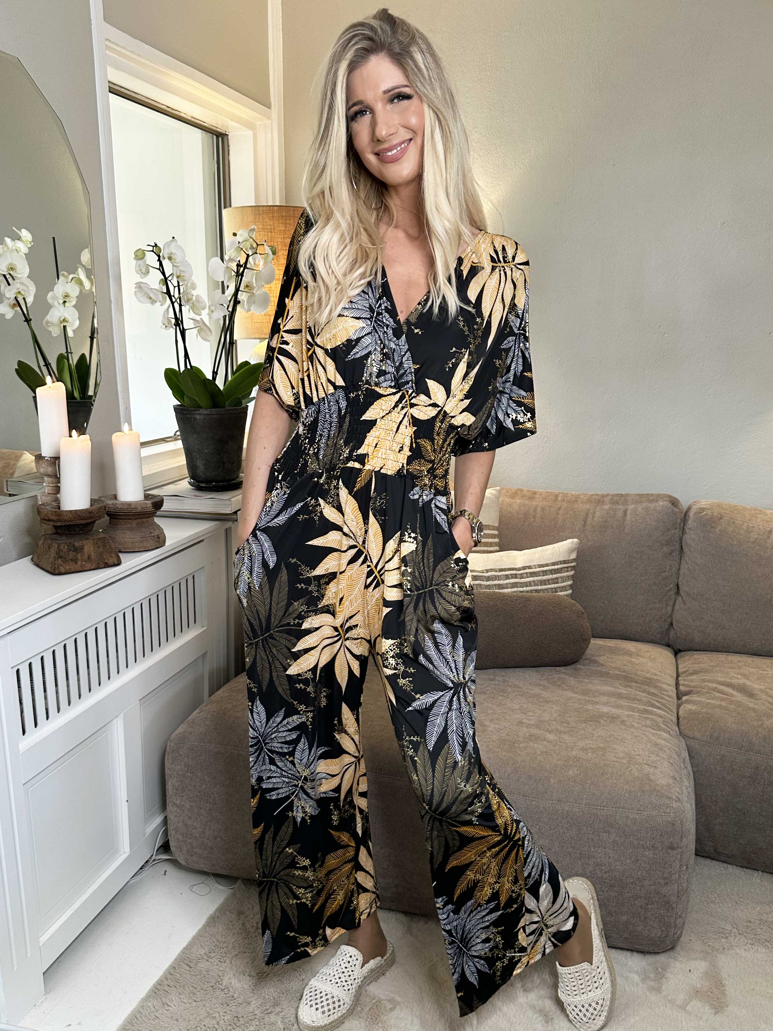 Pams Multi Leaf Jumpsuit - Elastisk buksedragt med bladmønster